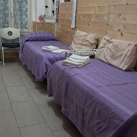 Apartamento Dimoramadonnella Bari Exterior foto