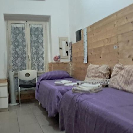 Apartamento Dimoramadonnella Bari Exterior foto