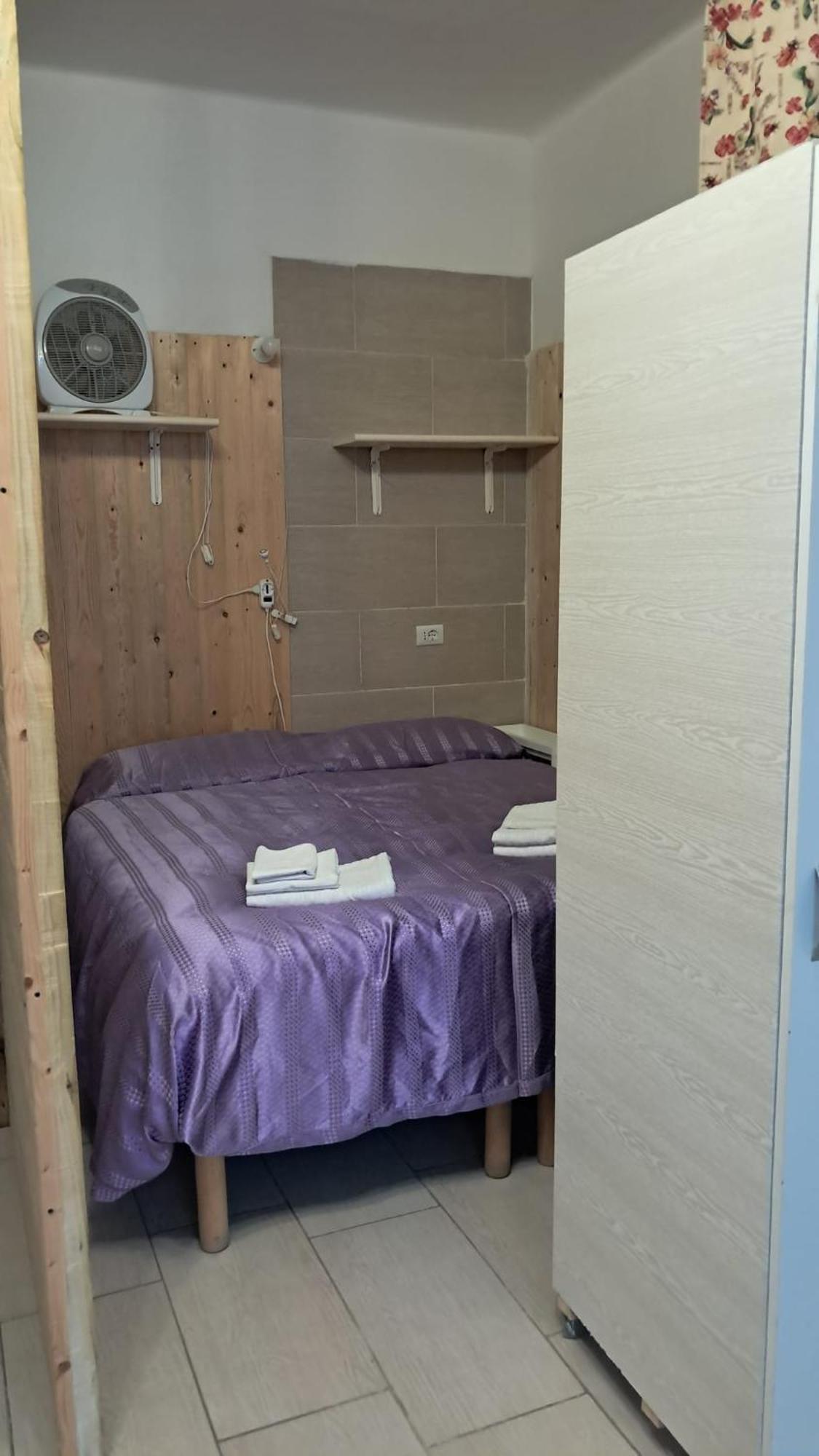 Apartamento Dimoramadonnella Bari Exterior foto